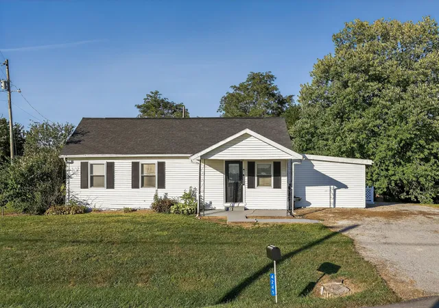 Homes for sale in Williamstown, KY | 4245 Stewartsville Rd, Williamstown, KY 41097 | MLS# 25500942