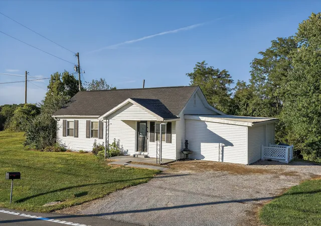 Homes for sale in Williamstown, KY | 4245 Stewartsville Rd, Williamstown, KY 41097 | MLS# 25500942