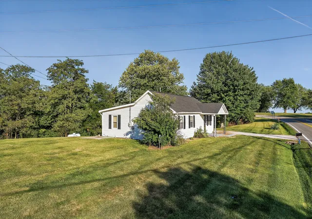 Homes for sale in Williamstown, KY | 4245 Stewartsville Rd, Williamstown, KY 41097 | MLS# 25500942