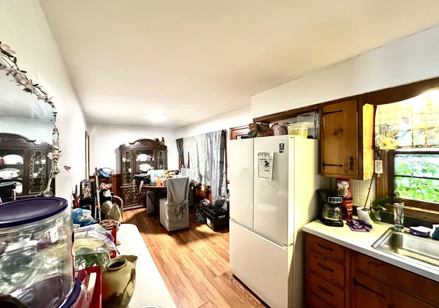 Photo 4 of Single family home for sale at 5413 Briar Hl Rd, Lexington, KY 40516 | MLS# 25500444 | Listing updated on 2026-01-23