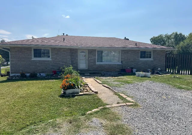 Photo 1 of Single family home for sale at 232 Madison Ave, Danville, KY 40422 | MLS# 25500291 | Listing updated on 2025-10-09