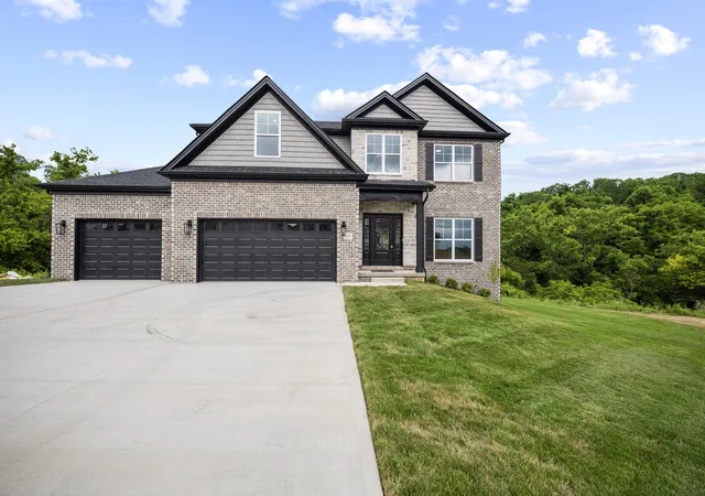 Homes for sale in Richmond, KY | 137 Ivy Creek Dr, Richmond, KY 40475 | MLS# 25500395
