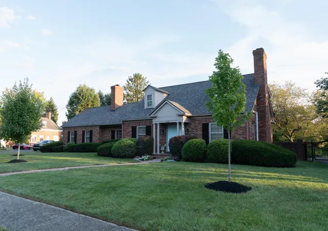 Photo 3 of Single family home for sale at 768 Cottage Grv Ln, Lexington, KY 40502 | MLS# 25500507 | Listing updated on 2025-10-22
