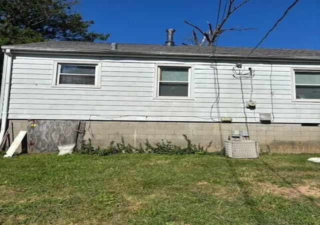3rd image of 462 Emerson Dr, Lexington, KY 40505 | MLS# 25500550