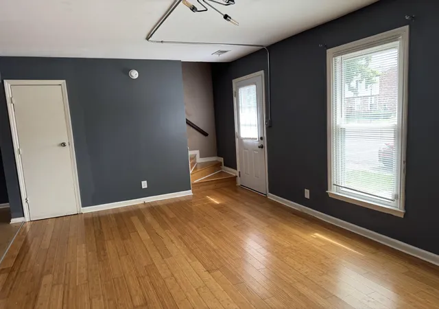 Photo 3 of Townhouse for sale at 205 Hedgewood Ct, Lexington, KY 40509 | MLS# 25500553 | Listing updated on 2025-09-05