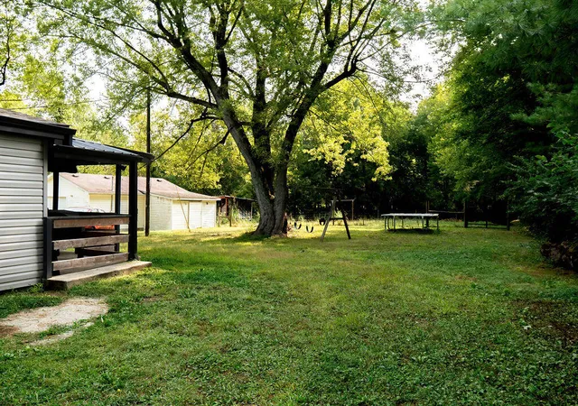 Photo 3 of Single family home for sale at 410 College Hill Rd, Waco, KY 40385 | MLS# 25500671 | Listing updated on 2026-01-06