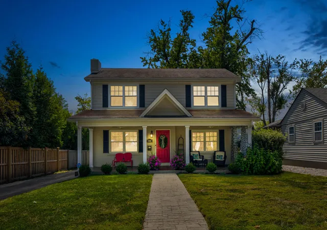 2nd image of 1144 Providence Ln, Lexington, KY 40502 | MLS# 25501128