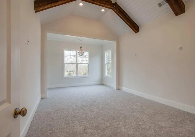 Photo 3 of Sale Pending at 507 Houston Oaks Dr, Paris, KY 40361 | MLS# 25500743 | Listing updated on 2025-10-13