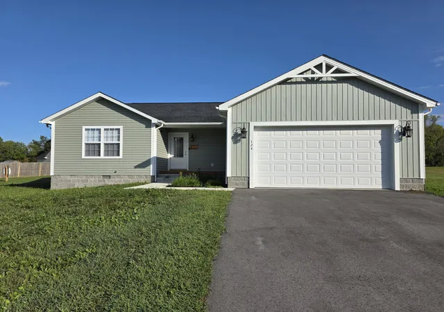 Homes for sale in East Bernstadt, KY | 124 Birch Crk Ln, East Bernstadt, KY 40729 | MLS# 25500921