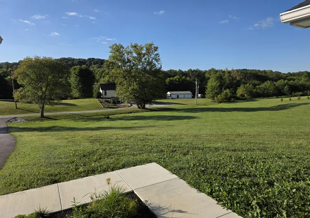 Homes for sale in East Bernstadt, KY | 124 Birch Crk Ln, East Bernstadt, KY 40729 | MLS# 25500921