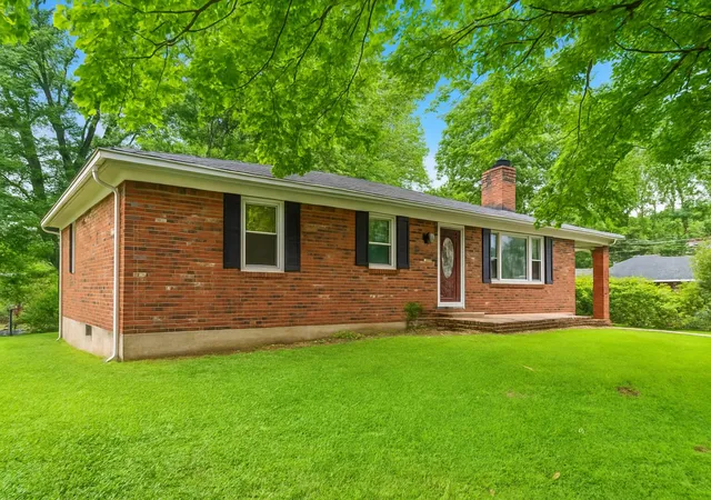 Photo 2 of Single family home for sale at 1023 Chickasaw Trl, Frankfort, KY 40601 | MLS# 25501038 | Listing updated on 2025-09-11