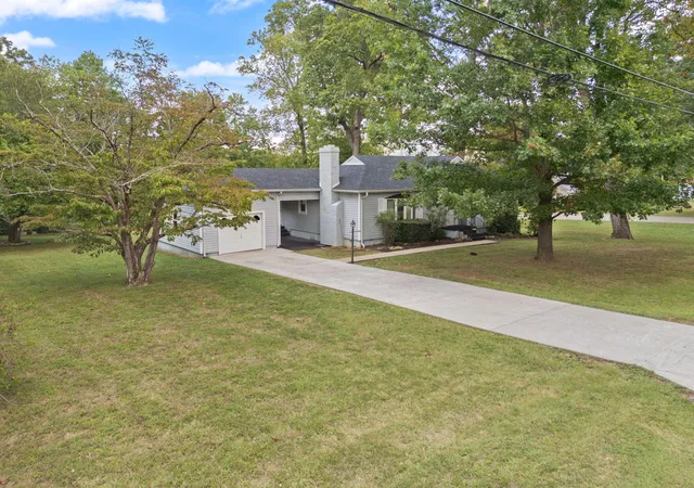 Homes for sale in Burnside, KY | 376 E French Ave, Burnside, KY 42519 | MLS# 25500773