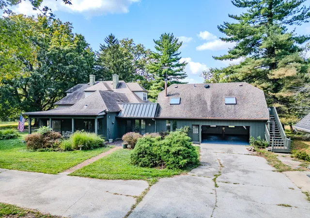 1st image of 4250 Harrodsburg Rd, Danville, KY 40422 | MLS# 25500844