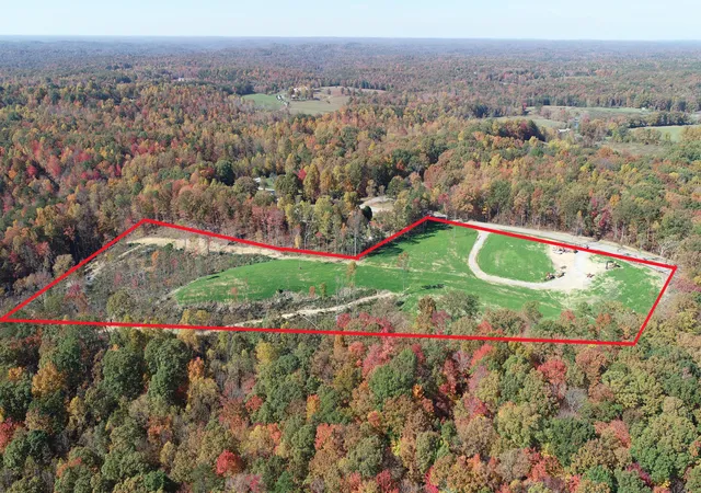 Photo 4 of House for sale at 8888 Hwy 90 Rd, Corbin, KY 40701 | MLS# 25500862 | Listing updated on 2025-12-31