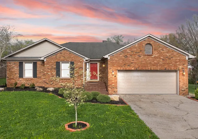 Photo 1 of Single family home for sale at 4833 Agape Dr, Lexington, KY 40514 | MLS# 25500915 | Listing updated on 2025-10-09