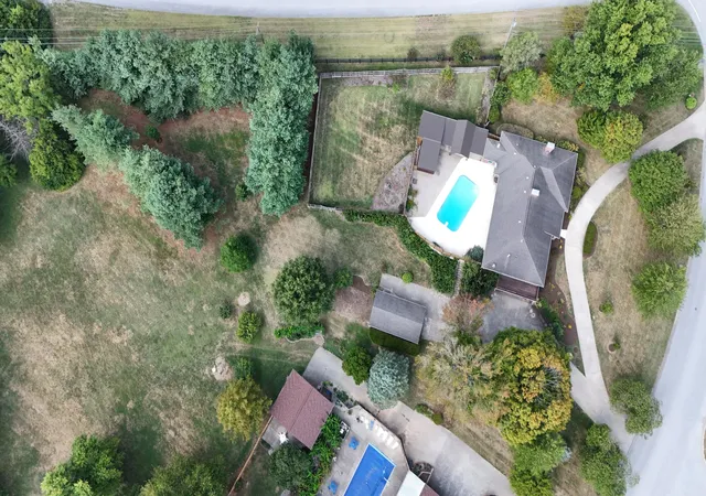 3rd image of 188 Old Coach Rd, Nicholasville, KY 40356 | MLS# 25503664
