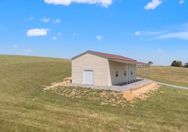 Photo 4 of House for sale at 230 Creekside Farms Dr #15, Cynthiana, KY 41031 | MLS# 25500991 | Listing updated on 2025-11-06