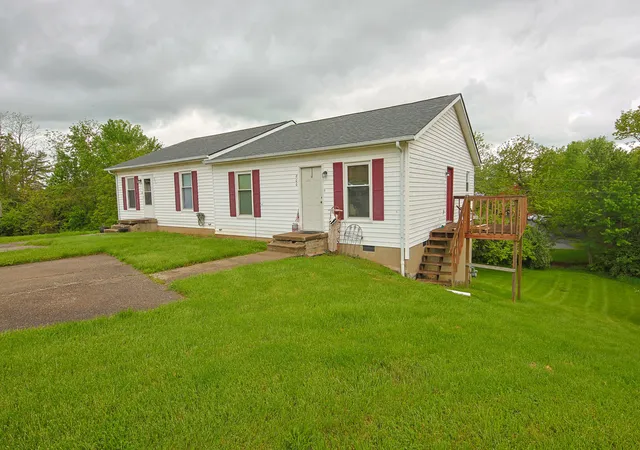 2nd image of 800 805 Country Club Ct, Winchester, KY 40391 | MLS# 25501029