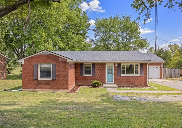 Photo 2 of Single family home for sale at 2495 Cincinnati Pike, Georgetown, KY 40324 | MLS# 25501069 | Listing updated on 2025-10-09