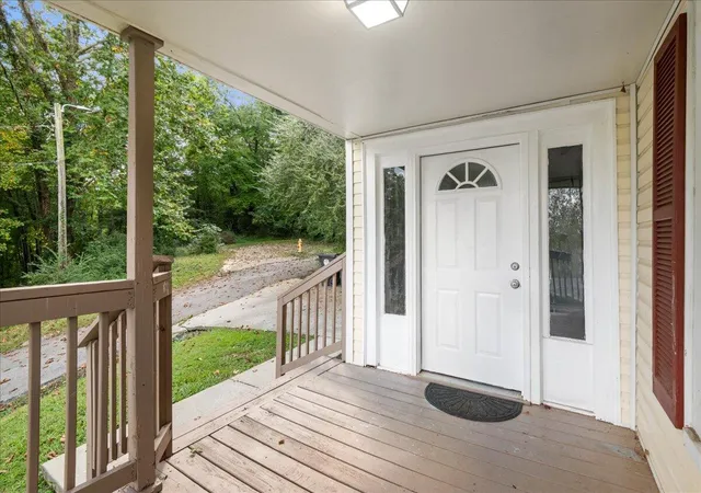 2nd image of 302 John St, Corbin, KY 40701 | MLS# 25501389