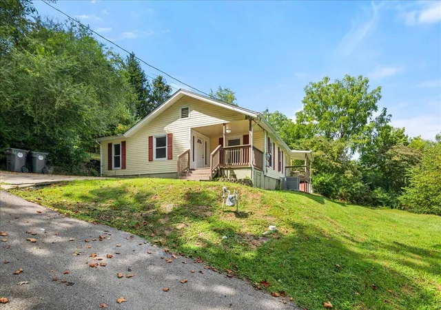 42nd image of 302 John St, Corbin, KY 40701 | MLS# 25501389