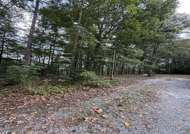 Photo 4 of Land for sale at Lot 7 & 8 Whittle Ln, Russell Springs, KY 42642 | MLS# 25501460 | Listing updated on 2025-10-09