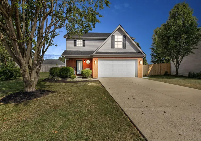 Photo 1 of Single family home for sale at 313 Medina Rd, Mount Sterling, KY 40353 | MLS# 25501429 | Listing updated on 2026-01-01