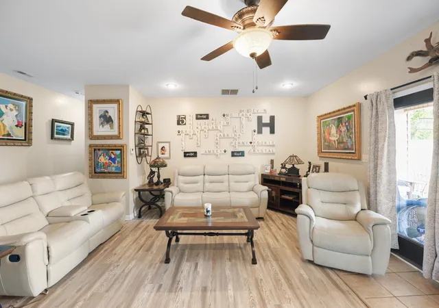 2nd image of 408 Corinne Ct, Winchester, KY 40391 | MLS# 25501469