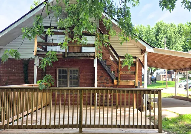 Homes for sale in Paris, KY | 225 Kentucky Ave, Paris, KY 40361 | MLS# 26012498