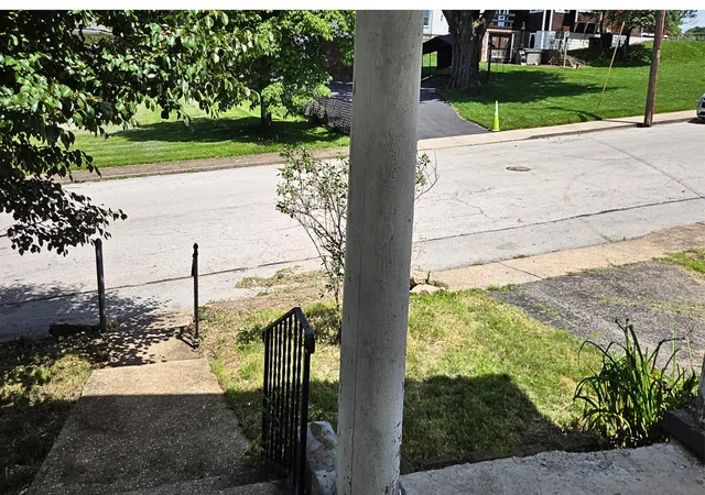 Homes for sale in Paris, KY | 225 Kentucky Ave, Paris, KY 40361 | MLS# 26012498