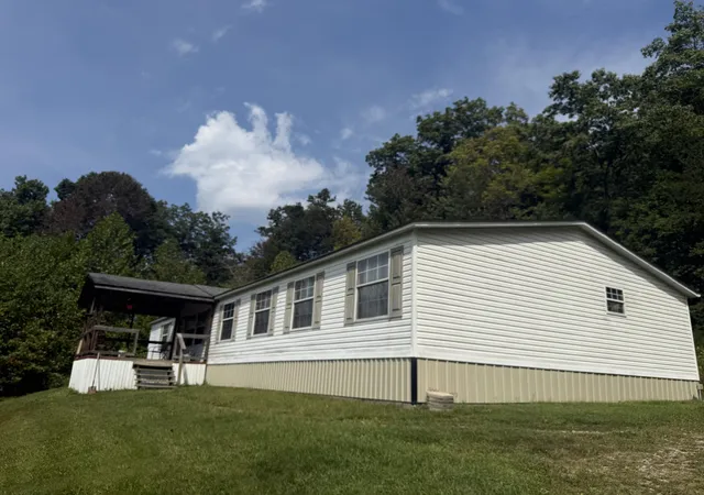 Photo 2 of Single family home for sale at 817 Mt Vernon Rd, Berea, KY 40403 | MLS# 25501775 | Listing updated on 2025-09-22