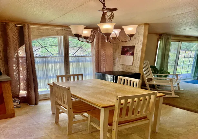 Photo 3 of Single family home for sale at 817 Mt Vernon Rd, Berea, KY 40403 | MLS# 25501775 | Listing updated on 2025-09-22