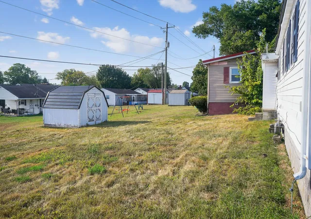 Photo 2 of Single family home for sale at 19 Russell St, Flemingsburg, KY 41041 | MLS# 25501608 | Listing updated on 2025-12-05