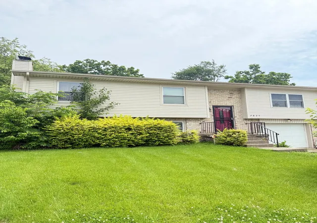Photo 1 of Single family home for sale at 2829 Easthills Dr, Lexington, KY 40517 | MLS# 25501653 | Listing updated on 2025-12-09