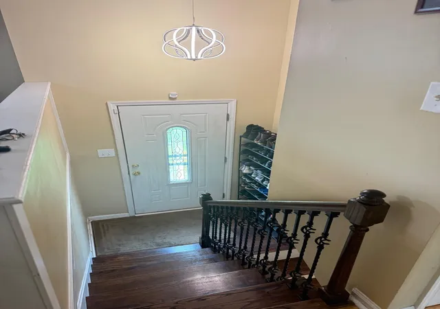 Photo 2 of Single family home for sale at 2829 Easthills Dr, Lexington, KY 40517 | MLS# 25501653 | Listing updated on 2025-12-09