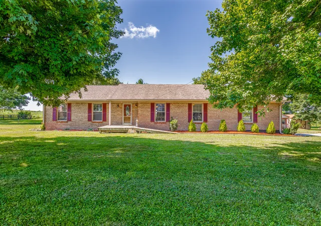 Photo 2 of Single family home for sale at 280 Talmage Mayo Rd, Harrodsburg, KY 40330 | MLS# 25501815 | Listing updated on 2025-12-03