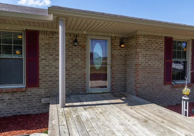 Photo 3 of Single family home for sale at 280 Talmage Mayo Rd, Harrodsburg, KY 40330 | MLS# 25501815 | Listing updated on 2025-12-03
