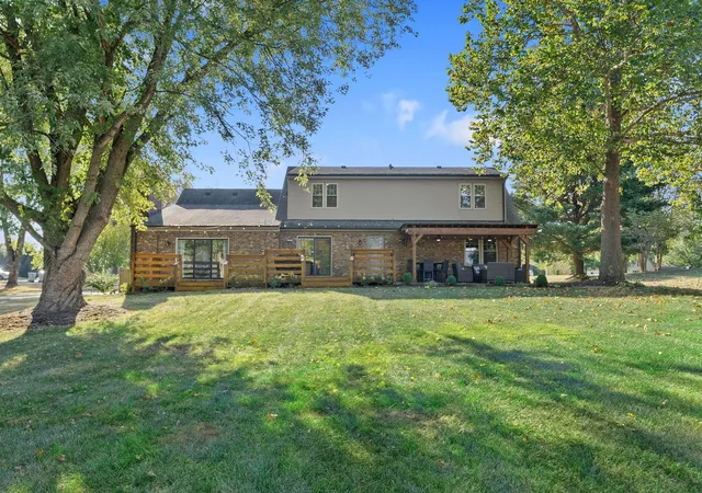 Photo 4 of Single family home for sale at 121 Lakeview Dr, Georgetown, KY 40324 | MLS# 25501851 | Listing updated on 2025-09-22