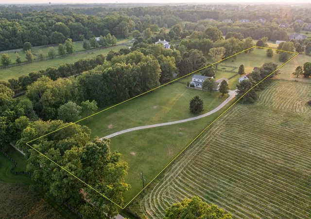 Photo 3 of Land for sale at 200 Windom Ln, Nicholasville, KY 40356 | MLS# 25501928 | Listing updated on 2025-10-09