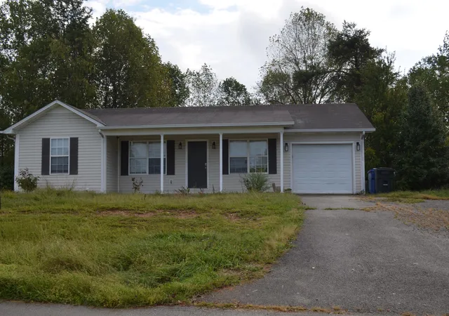 Homes for sale in Lily, KY | 965 Hopkins Cemetery Rd, Lily, KY 40740 | MLS# 25502018