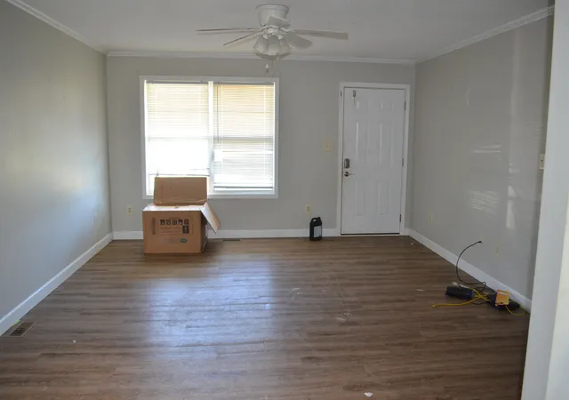 Photo 3 of Single family home for sale at 965 Hopkins Cemetery Rd, Lily, KY 40740 | MLS# 25502018 | Listing updated on 2025-10-23