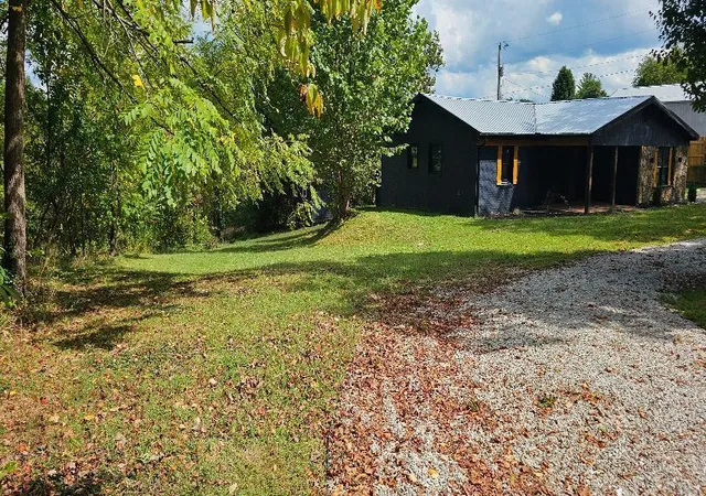 Homes for sale in London, KY | 224 Redbird Ln, London, KY 40744 | MLS# 25502072