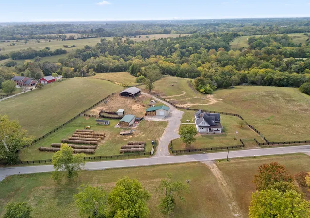 2nd image of 5199 Schollsville Rd, Winchester, KY 40391 | MLS# 25502093