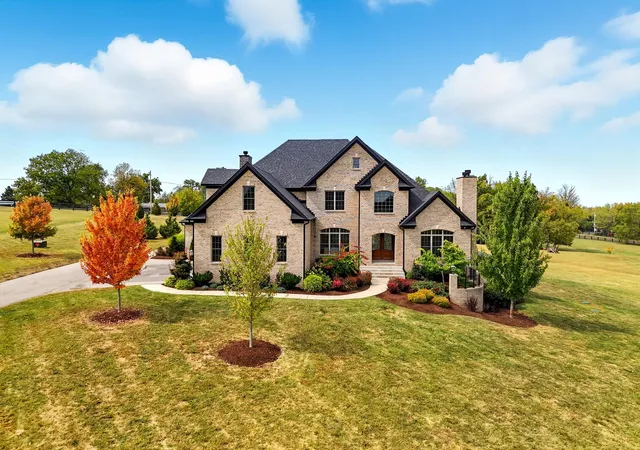 2nd image of 980 Chandamere Way, Nicholasville, KY 40356 | MLS# 25502164