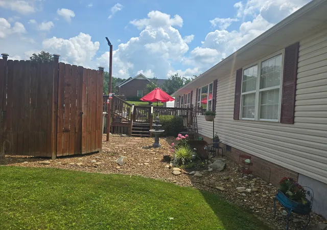 Homes for sale in Barbourville, KY | 25 Red Oak Dr, Barbourville, KY 40906 | MLS# 25502081