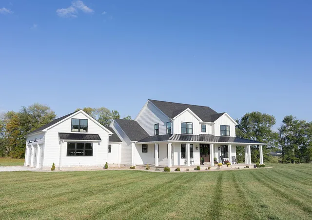 Photo 3 of Single family home for sale at 1050 Rice Rd, Morehead, KY 40351 | MLS# 25502303 | Listing updated on 2025-10-21