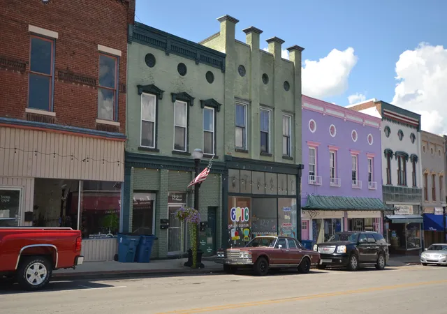 Homes for sale in Harrodsburg, KY | 120 S Main St, Harrodsburg, KY 40330 | MLS# 25502845