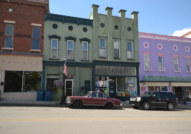 Homes for sale in Harrodsburg, KY | 120 S Main St, Harrodsburg, KY 40330 | MLS# 25502845