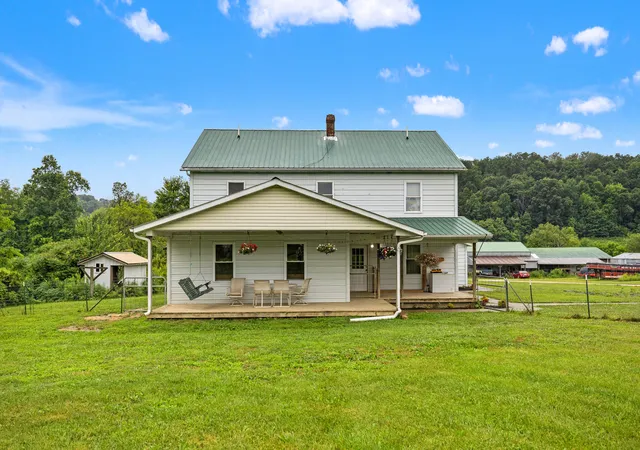 Homes for sale in Owingsville, KY | 501 Pigeon Forge Rd, Owingsville, KY 40360 | MLS# 25502435