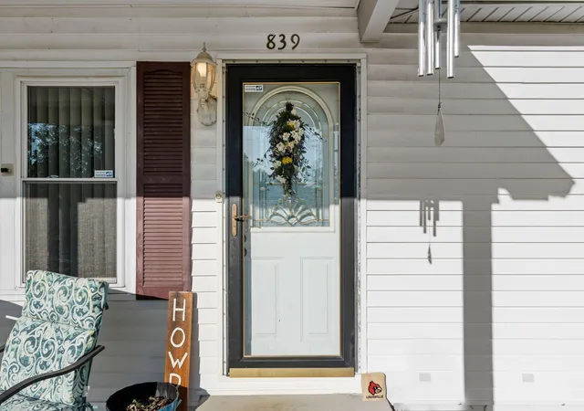 Photo 4 of Single family home for sale at 839 Mccann Ln, Frankfort, KY 40601 | MLS# 25502438 | Listing updated on 2025-10-05